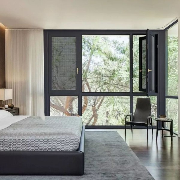 為什么你家里的門窗冬天會結(jié)露結(jié)霜？真相就在這里！