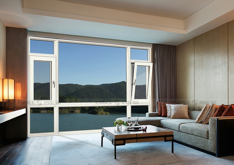 伊盾安全門窗，致力于為您打造一個安全、健康、安靜的家居生活環境！